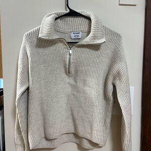 Old Navy Women's Ribbed Beige Crew Neck Sweater